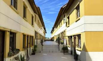 Imagem: Sobrado com 2 quartos no bairro Santa Tereza