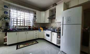 Imagem 4: Sobrado com 3 dormitórios à venda, 183 m² por R$ 850.000,00 - Vila Morangueira - Maringá/P