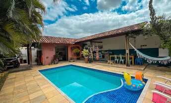 Imagem 2: Casa alto padrão com 4 quartos e piscina para locação no Santa Amélia