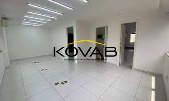 Imagem 2: Seu Novo Escritório Premium em Moema! Sala Comercial de 43m² com Localização Imbatível