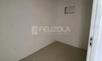 Imagem 6: Casa para aluguel no Bairro Centro, sendo 1/4, 2 salas, cozinha, wc, área de serviço