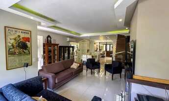 Imagem 2: Casa 3 dormitórios no bairro Vila Jardim em Porto Alegre