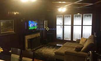 Imagem 10: Você Não Vai Acreditar no Que Esse Lindo Chalé no Bairro Mosela Oferece! Descubra Agora An