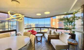 Imagem 2: Apartamento leste e norte, com 200 M2 privativos. vista definida para o mar e praça do far