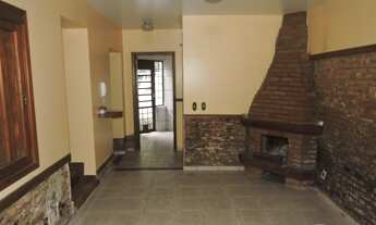 Imagem 2: Casa de condomínio sobrado para aluguel e venda possui 136 metros quadrados com 3 quartos