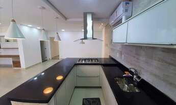 Imagem 2: Apto. amplo em Perdizes, próximo à PUC, reformado, com cozinha americana, 2 dorms., 1 suít