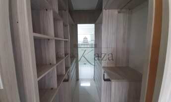 Imagem 4: Casa de condomínio sobrado para aluguel tem 252 metros quadrados com 5 quartos