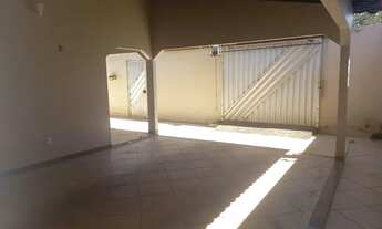 Imagem 6: Aluga-se uma casa