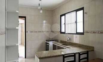 Imagem 7: Sobrado em Vila Paulicéia próximo ao metrô