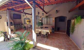 Imagem 7: Sobrado para venda tem 180 metros quadrados com 3 quartos no Bosque dos Eucaliptos