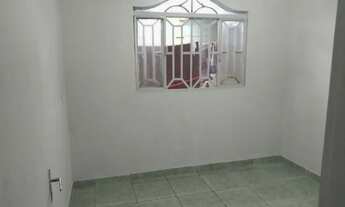 Imagem 2: Alugo casa Ceilândia Norte (QNM 24 Conjunto H - DF, 3 quartos, 2 banheiros e garagem
