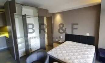 Imagem 5: Studio amplo, mobiliado e com ótima ventilação, 1 dormitório, 1 suíte, sala grande e varan