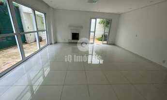 Imagem 3: Casa de Condomínio Fechado, totalmente seguro. 4 dormitórios, lareira, 3 vagas