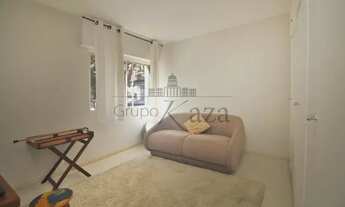 Imagem 5: Lindo Apartamento no Jardim América - 3 Dormitórios sendo 1 Suíte e 1 vaga - Reformado - 1