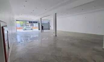 Imagem: Ponto comercial/Loja/Box para aluguel possui