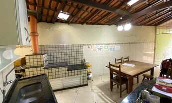 Imagem 3: Casa de 5 quartos, 4 banheiros, 6 vagas, Bairro Serrano BH