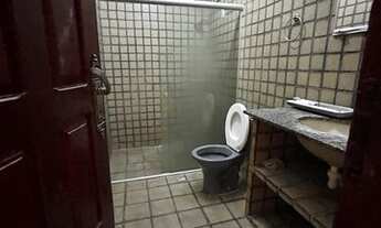 Imagem 7: Casa para venda com 226 metros quadrados com 4 quartos