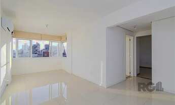 Imagem 2: Apartamento de dois dormitórios, suíte e uma vaga de garagem no bairro Rio Branco em Porto