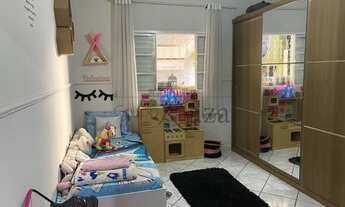 Imagem 6: Bela casa a venda com 2d ,1 wc e 2 vagas com 150 m² no Jd Ismenia- sjc