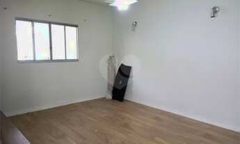 Imagem 3: Imóvel, com dois sobrados no terreno, disponível para venda e locação - Casa Verde