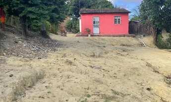 Imagem: VENDO CASA COM TERRENO