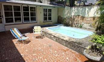 Imagem: Casa no Bairro Petrópolis, à 800 metros