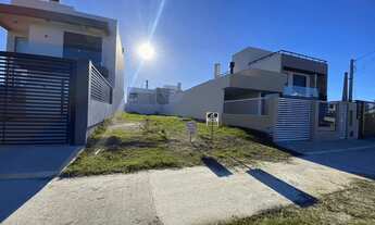 Imagem 2: Terreno no Quinta do Lago, Três Vendas, com 182m² (7x26). Condomínio com playground e pet