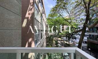 Imagem 4: Apartamento 4 suítes com varanda na quadra da praia do Leblon