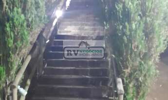 Imagem 3: TR_Imóvel a venda possui 200 metros quadrados com 5 quartos em Previdenciários - Juiz de F