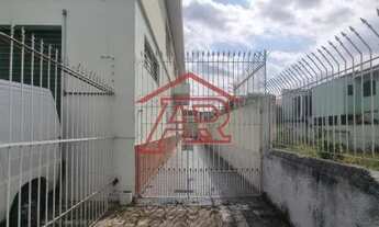 Imagem 2: CASA EM ANDAR SUPERIOR + SALAO