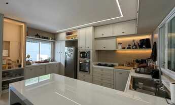 Imagem 5: Imóvel para venda possui 249 metros quadrados com 4 quartos em Sabiaguaba - Fortaleza - CE