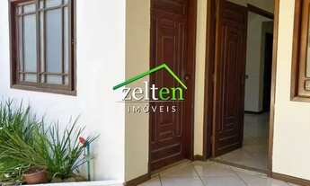 Imagem 2: Casa para Locação em Macaé, Riviera Fluminense, 3 dormitórios, 1 suíte, 3 banheiros, 1 vag