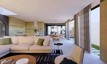 Imagem 6: Casa para venda possui 265 metros quadrados com 4 quartos em Glória - Joinville - Santa Ca