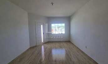 Imagem 2: Simplesmente perfeita! Com 3 quartos e quintal amplo, próximo à praia do popeye *CC02