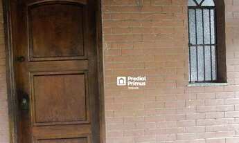 Imagem 3: Casa Ampla com Quintal Excepcional em Cantagalo Conforto, Espaço e Potencial de Valorizaç