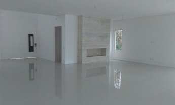 Imagem 2: Casa de 760 metros quadrados no bairro Alphaville com 4 quartos