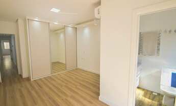 Imagem 6: Sobrado para venda com 198 metros quadrados com 4 quartos sendo todos com suítes