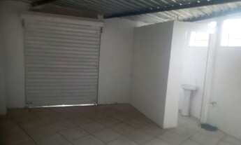 Imagem 3: Casa 2 quartos, terreno de 218m²