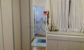 Imagem 5: Casa / Padrão - 3 Dormitórios - Bosque dos Eucaliptos - Venda - Residencial