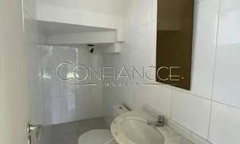 Imagem 2: Casa para Alugar em condomínio fechado com 4 dormitórios no Bairro Santo Inácio, Curitiba