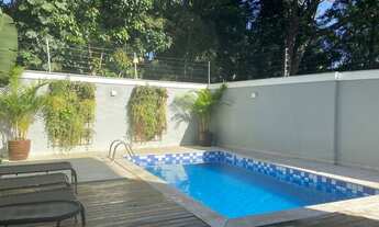 Imagem 6: Sobrado para venda com 411 metros, 4 quartos e piscina