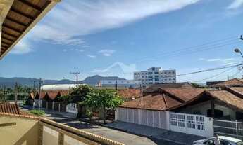 Imagem: Casa sobreposta de condomínio com 2 dorms