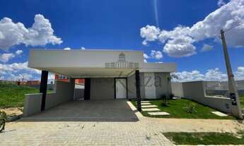 Imagem 3: Casa de condomínio para venda possui 156 metros quadrados com 3 quartos