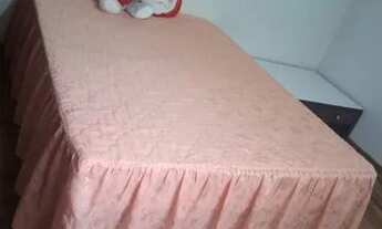 Imagem 3: Quarto mobiliado em casa de família, com internet água luz e gaz ( vaga p/ meninas