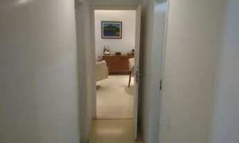 Imagem 7: Apartamento para venda possui 70 metros quadrados com 2 quartos em Laranjeiras - Rio de Ja