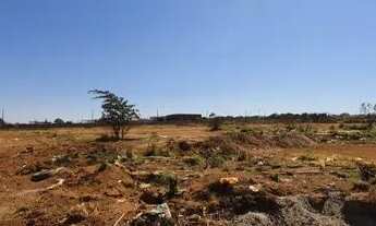 Imagem 4: ALUGO lote de terreno com 11.200m2 cercado de muros com portão na Qi 13 do Setor Industria