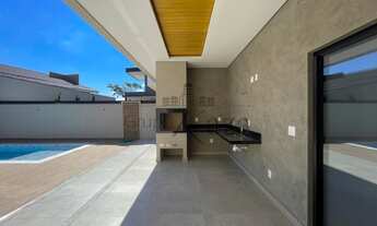 Imagem 6: Casa de condomínio sobrado para venda possui 305 metros quadrados com 5 quartos