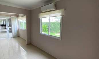 Imagem 2: Casa de condomínio sobrado para aluguel possui 200 metros quadrados com 3 quartos