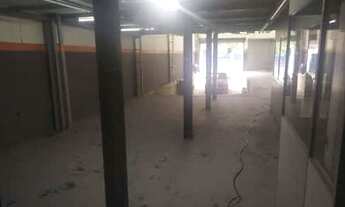 Imagem 4: Galpão/Depósito/Armazém para aluguel tem 300 metros quadrados com 6 quartos