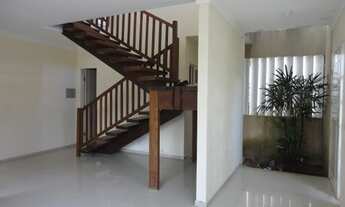 Imagem 5: Casa de condomínio para aluguel com 226 metros quadrados com 4 quartos